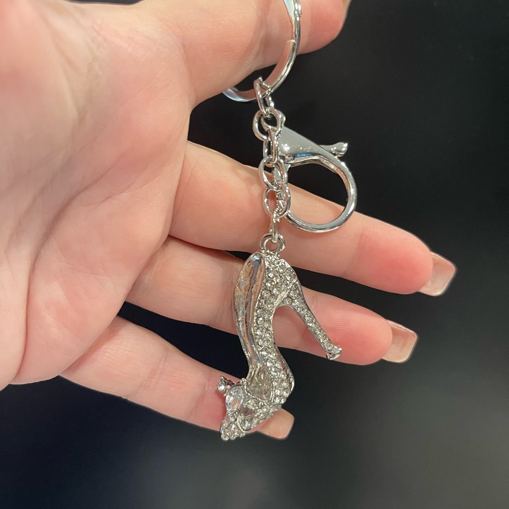 BAG CHARM  Sparkly Rhinestone Heel Set In Silver - Picture 2 of 5